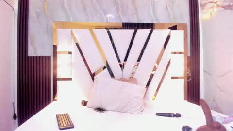 Snapshot of cristhinbrown chatting on 11-05-25, 07:08 cristin online show from 11-05-25, 07:08