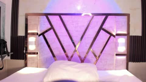 cristin  online show from 04-09-26, 06:57