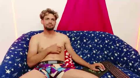 Snapshot of cristian_gp chatting on 10-31-25, 02:34 cristian gp online show from 10-31-25, 02:34