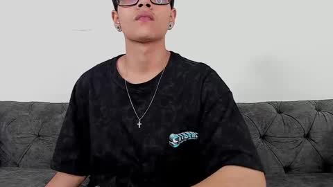 Snapshot of cristian_suarezz_ chatting on 10-08-25, 09:45 cristian_suarezz_ online show from 10-08-25, 09:45