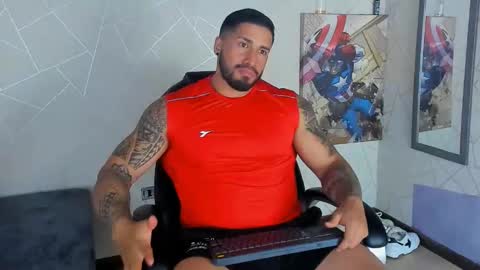 Snapshot of cristian_walker chatting on 01-25-25, 10:28 cristian walker online show from 01-25-25, 10:28