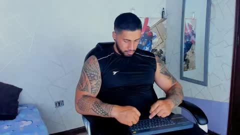 Snapshot of cristian_walker chatting on 01-31-25, 09:05 cristian walker online show from 01-31-25, 09:05