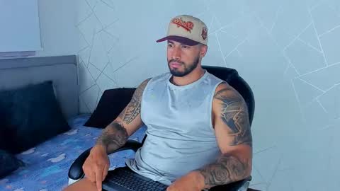 Snapshot of cristian_walker chatting on 02-05-25, 11:44 cristian walker online show from 02-05-25, 11:44