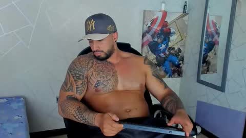 Snapshot of cristian_walker chatting on 02-19-25, 10:31 cristian walker online show from 02-19-25, 10:31
