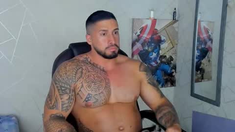 Snapshot of cristian_walker chatting on 02-25-25, 09:35 cristian walker online show from 02-25-25, 09:35