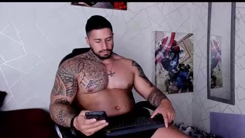 Snapshot of cristian_walker chatting on 10-05-25, 01:42 cristian walker online show from 10-05-25, 01:42