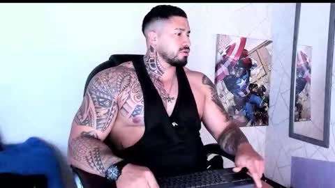 Snapshot of cristian_walker chatting on 10-17-25, 11:02 cristian walker online show from 10-17-25, 11:02