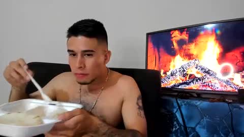 Snapshot of cristiand20 chatting on 01-06-25, 02:14 Cristian online show from 01-06-25, 02:14