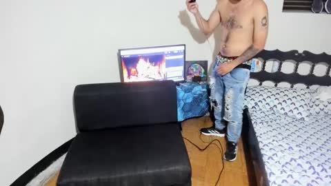 Snapshot of cristiand20 chatting on 01-09-25, 01:29 Cristian online show from 01-09-25, 01:29