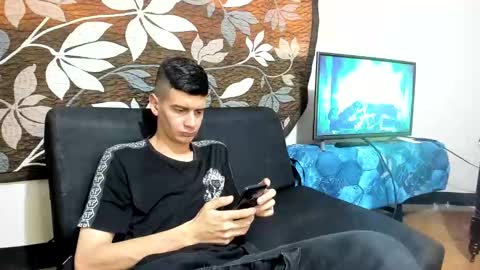 Snapshot of cristiand20 chatting on 01-09-25, 06:57 Cristian online show from 01-09-25, 06:57