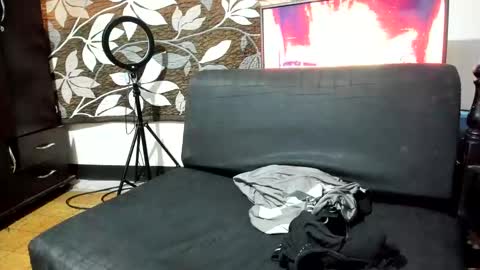 Snapshot of cristiand20 chatting on 01-12-25, 07:10 Cristian online show from 01-12-25, 07:10