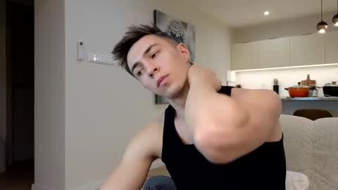 Snapshot of cristianovilla chatting on 02-12-25, 08:50 CristianoHailey online show from 02-12-25, 08:50