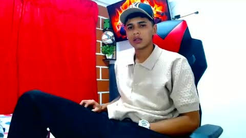 Snapshot of cristiantayron chatting on 06-16-26, 06:05 cristian online show from 06-16-26, 06:05