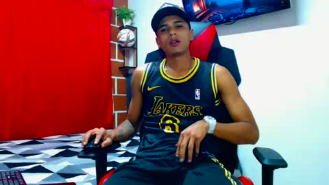 Snapshot of cristiantayron chatting on 07-05-26, 04:19 cristian online show from 07-05-26, 04:19