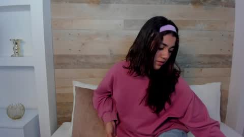 Snapshot of cristin_collins chatting on 06-21-26, 03:20 C R I S T I N online show from 06-21-26, 03:20