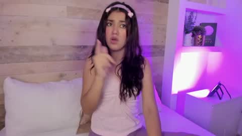 Snapshot of cristin_collins chatting on 07-16-26, 03:01 C R I S T I N online show from 07-16-26, 03:01