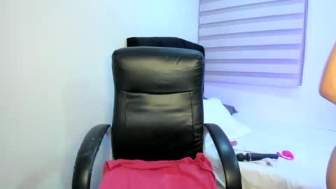 Cristina Laurent online show from 12-21-24, 11:56