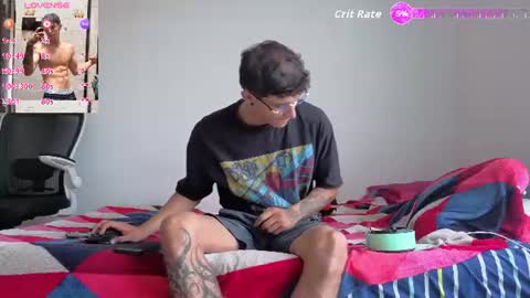 Snapshot of cristopher23_ chatting on 06-10-26, 01:10 cristopher23 online show from 06-10-26, 01:10