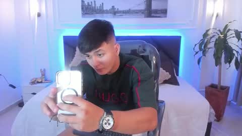 Cristopher online show from 11-30-25, 02:21