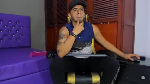 Say me Cris online show from 01-18-25, 01:08