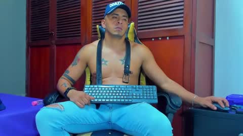 Say me Cris online show from 02-18-25, 03:54