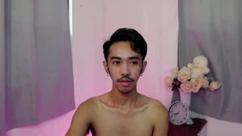 crocodale online show from 10-12-25, 05:17