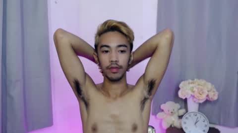 crocodale online show from 11-18-25, 09:36