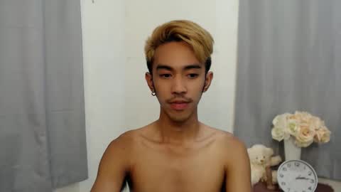 crocodale online show from 11-22-25, 10:47