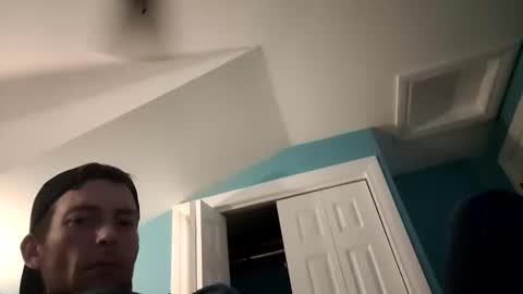 Snapshot of crooks4200 chatting on 11-01-25, 10:01 crooks4200 online show from 11-01-25, 10:01