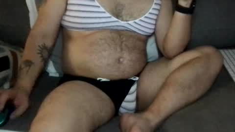 Snapshot of crossdressercrowe chatting on 02-13-25, 02:56 Insta theramonacrowecd online show from 02-13-25, 02:56