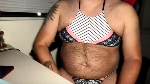 Snapshot of crossdressercrowe chatting on 10-05-25, 01:04 Insta theramonacrowecd online show from 10-05-25, 01:04