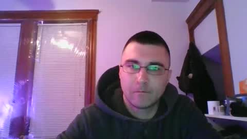 Snapshot of crush380 chatting on 12-08-24, 12:18 Crush380 online show from 12-08-24, 12:18