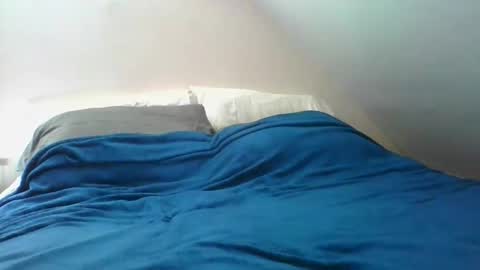 Snapshot of crush380 chatting on 12-18-25, 05:41 Crush380 online show from 12-18-25, 05:41