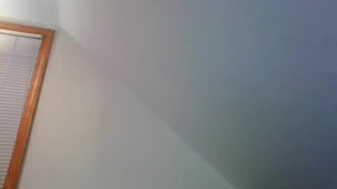 Snapshot of crush380 chatting on 12-19-25, 09:11 Crush380 online show from 12-19-25, 09:11