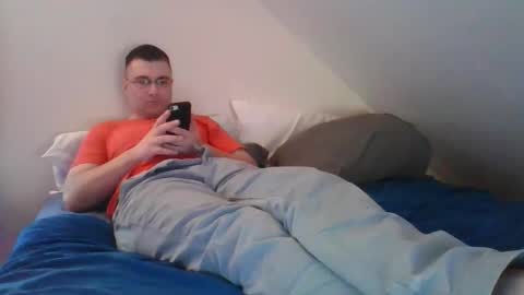 Snapshot of crush380 chatting on 02-19-26, 09:11 Crush380 online show from 02-19-26, 09:11