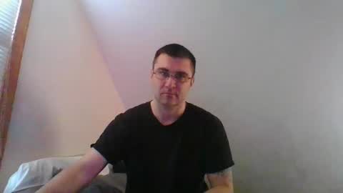 Snapshot of crush380 chatting on 03-08-26, 08:45 Crush380 online show from 03-08-26, 08:45