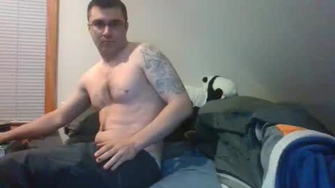 Snapshot of crush380 chatting on 03-16-26, 04:51 Crush380 online show from 03-16-26, 04:51