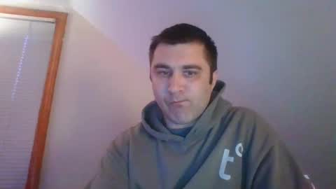 Snapshot of crush380 chatting on 04-02-26, 10:51 Crush380 online show from 04-02-26, 10:51