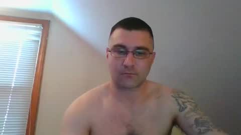 Snapshot of crush380 chatting on 04-10-26, 09:41 Crush380 online show from 04-10-26, 09:41