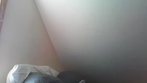 Snapshot of crush380 chatting on 04-12-26, 05:40 Crush380 online show from 04-12-26, 05:40