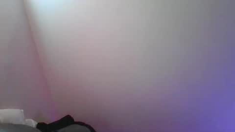 Snapshot of crush380 chatting on 05-14-26, 06:04 Crush380 online show from 05-14-26, 06:04