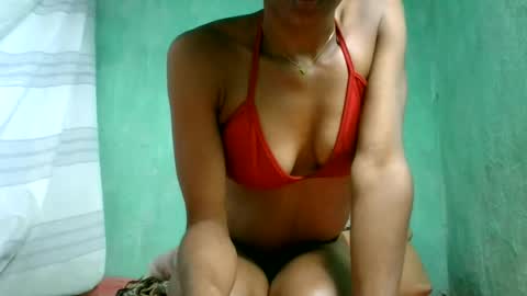 Snapshot of crushlove069 chatting on 06-17-26, 07:44 crushlove069 online show from 06-17-26, 07:44