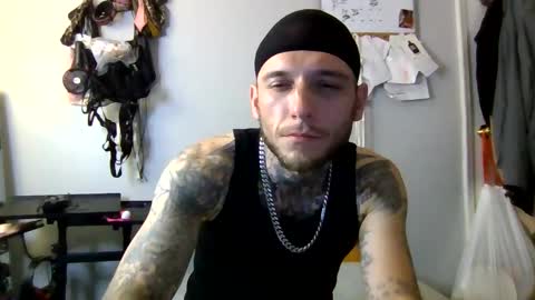 Snapshot of cruz815 chatting on 05-19-26, 02:18 cruz815 online show from 05-19-26, 02:18