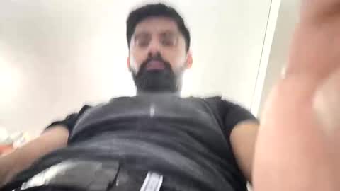 Snapshot of cruzemir1 chatting on 11-26-25, 08:32 cruzemir1 online show from 11-26-25, 08:32