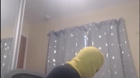Snapshot of cryokore3 chatting on 11-18-25, 12:42 Cryokore online show from 11-18-25, 12:42