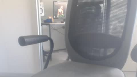 Snapshot of cryokore3 chatting on 04-22-26, 09:55 Cryokore online show from 04-22-26, 09:55