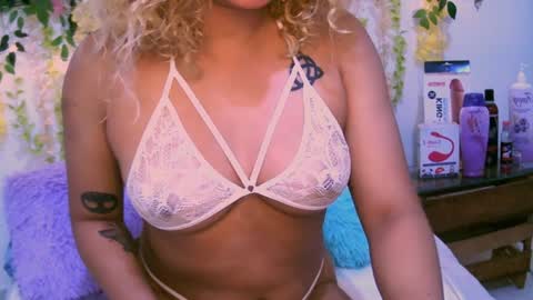 Snapshot of crysrus chatting on 12-11-24, 01:05 crysrus online show from 12-11-24, 01:05