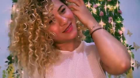 Snapshot of crysrus chatting on 12-26-24, 01:51 crysrus online show from 12-26-24, 01:51