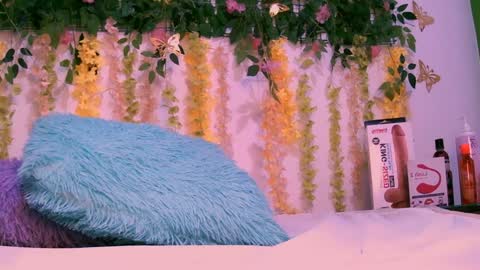 Snapshot of crysrus chatting on 01-17-25, 01:04 crysrus online show from 01-17-25, 01:04