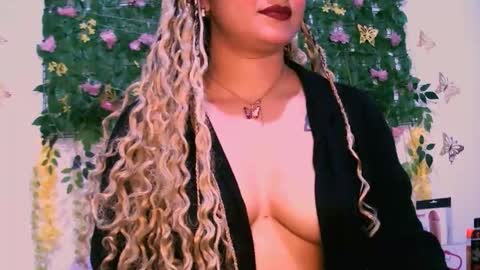 Snapshot of crysrus chatting on 09-28-25, 07:52 crysrus online show from 09-28-25, 07:52